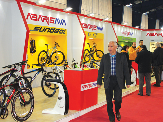 آباریس آوا در دومین نمایشگاه دوچرخه و موتورسیکلت(ایران رایدکس)